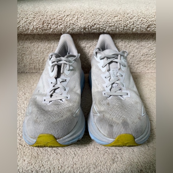 HOKA Clifton 9 - Picture 2 of 6